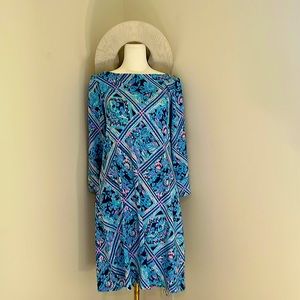 Step out in springtime with this fun, Lily Pulitzer! Never been worn